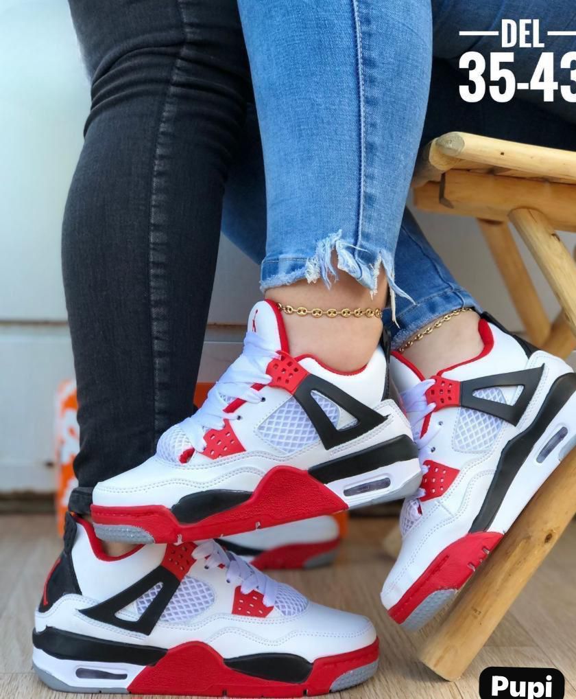 JORDAN RETRO 4
