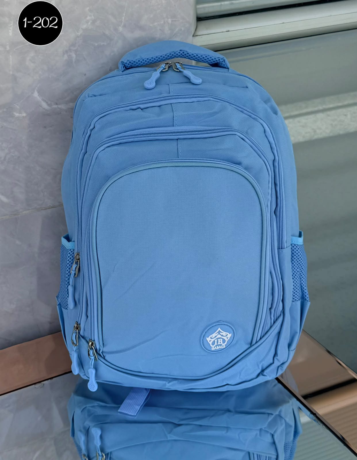 Azul